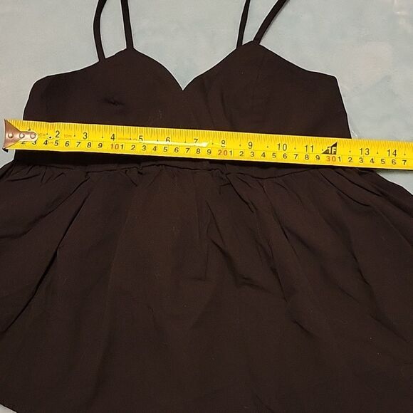 **SMALL BUNDLE** 2 skirts, 1 red & 1 blue along with 1 black Halter top SMALL - Picture 11 of 12